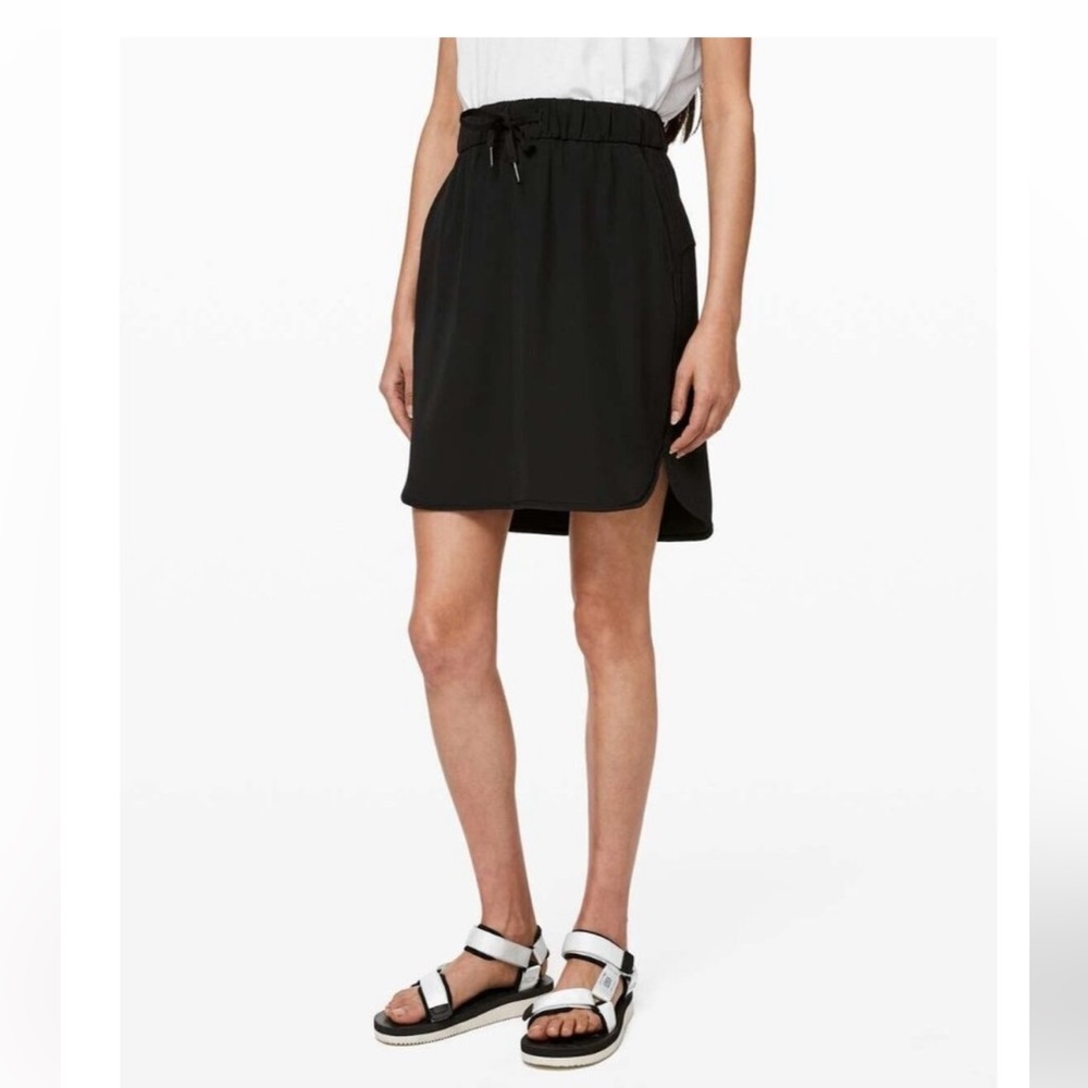 Lululemon On the Fly Skirt
